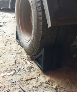 Alternative view of Cục chèn bánh xe container 280mm