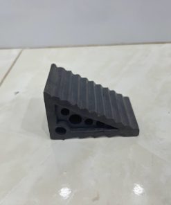 Alternative view of Cục chèn con lăn bằng cao su 120x80x80mm