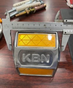 Alternative view of Đinh phản quang giao thông nhôm KBN 10 x 10 cm màu vàng TCVN-12584:2019