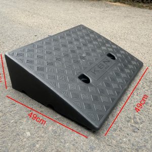 Dốc lên xe máy nhựa cao 19cm x L50 x W50cm