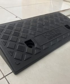 Dốc lên xe máy nhựa cao 6cm x L50 x W27cm