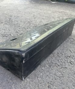 Cầu dắt xe máy bằng cao su cao 12cm x L50 x W25cm màu đen