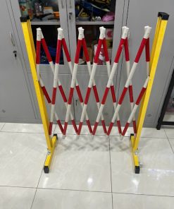 Hàng rào nhựa composite di động co giãn di động H1.2 x L2.5m màu đỏ trắng