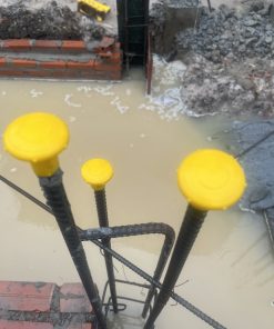 Năp nhựa an toàn chụp đầu thép 12 - 16mm
