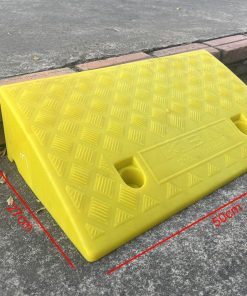 Alternative view of Cầu dắt xe máy nhựa KBN kê bậc cao 10cm màu đen