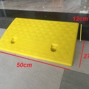 Cầu dắt xe máy nhựa KBN kê bậc cao 12cm màu vàng