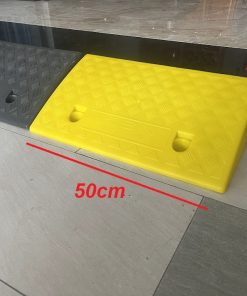 Cầu dắt xe máy nhựa KBN kê bậc cao 13cm màu vàng