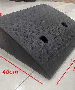 Cầu dắt xe máy nhựa KBN kê bậc cao 16cm màu đen