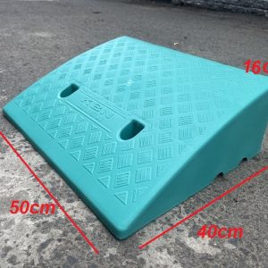 Cầu dắt xe máy nhựa KBN kê bậc cao 16cm màu xanh