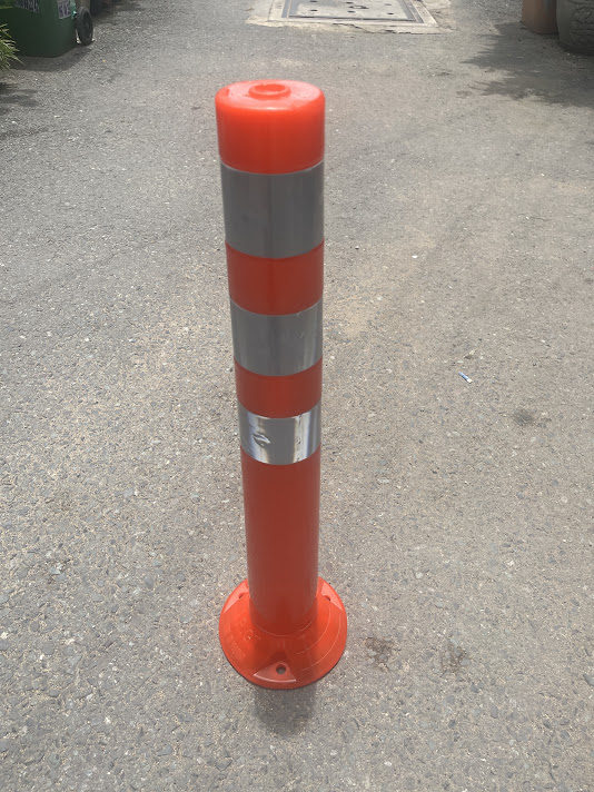 Trụ phân làn giao thông nhựa PU 75cm đế 20cm - Ảnh 5