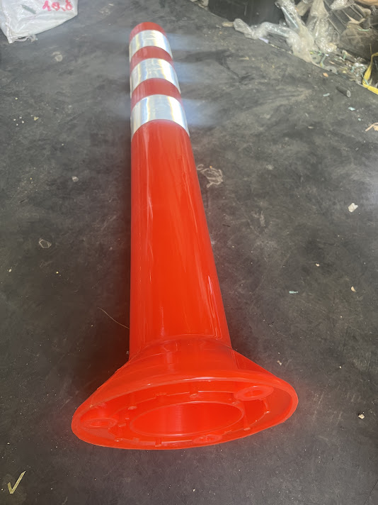 Trụ phân làn giao thông nhựa PU 75cm đế 20cm - Ảnh 4